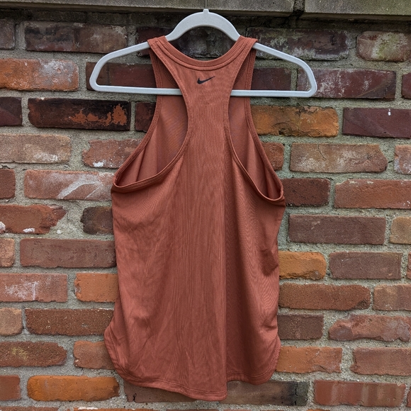Nike Dri-Fit Running Tank top Women's size Medium EUC - Picture 5 of 5
